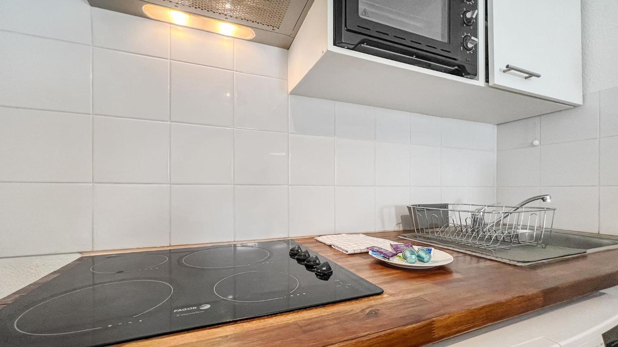 Homey Wild - Proche Gare Et Tram - Proche Centre - Balcon Prive - Parking Prive - Wifi Gratuit Annemasse Exteriör bild